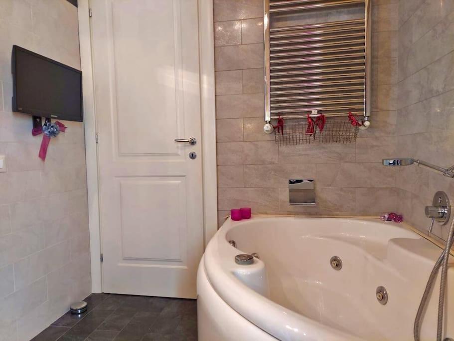 Appartamento 3 Cuori Терни Экстерьер фото